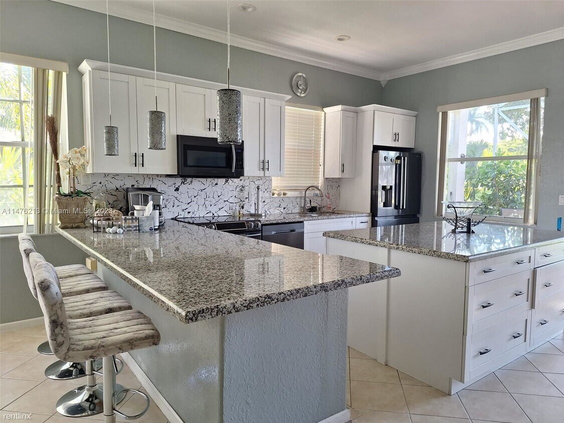Primary Photo - 4 br, 3 bath House - 1210 Oakwater Dr # 1210