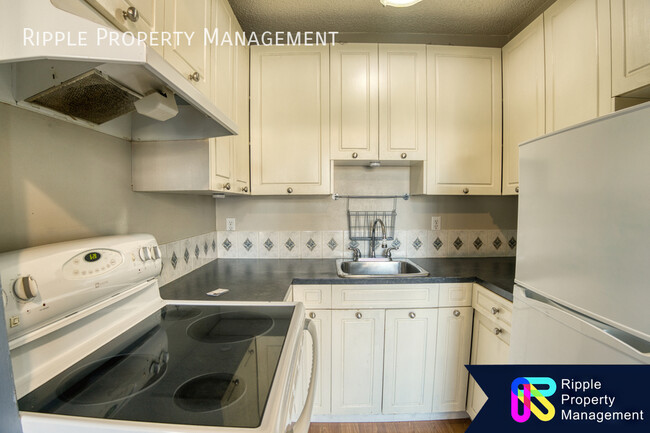 Photo du bâtiment - AMAZING 1 BED / 1 BATH CONDO!