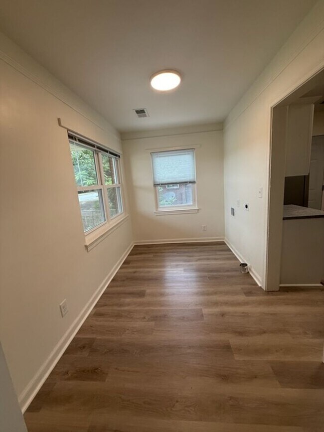 Foto del edificio - ST FRANCIS AVENUE 4308/4310