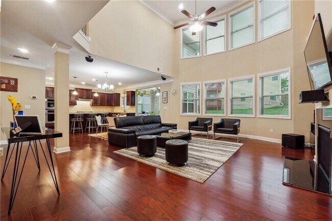 Building Photo - 4305 Holton Ave