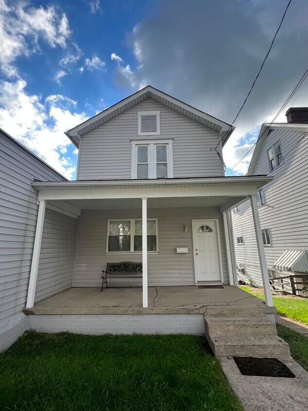 Foto principal - 112 N 4th St