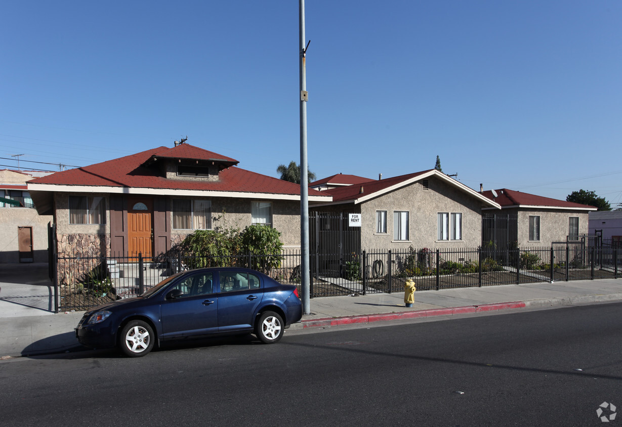 Foto del edificio - 3825 Slauson Ave