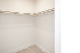 Primary Closet - Arno at Coventry