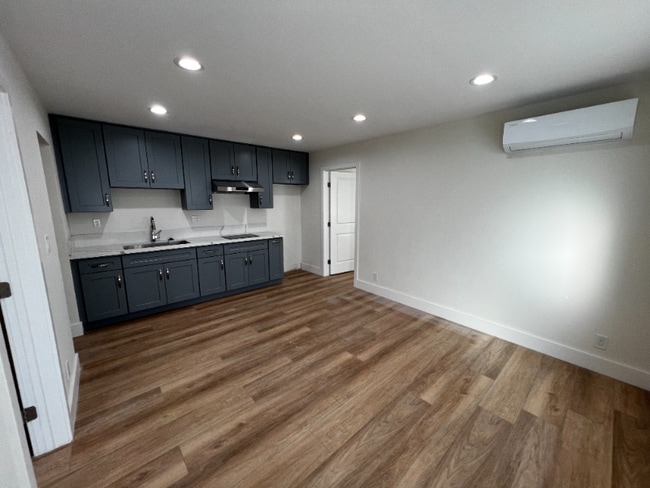 Foto del edificio - 8654 Vicara Dr