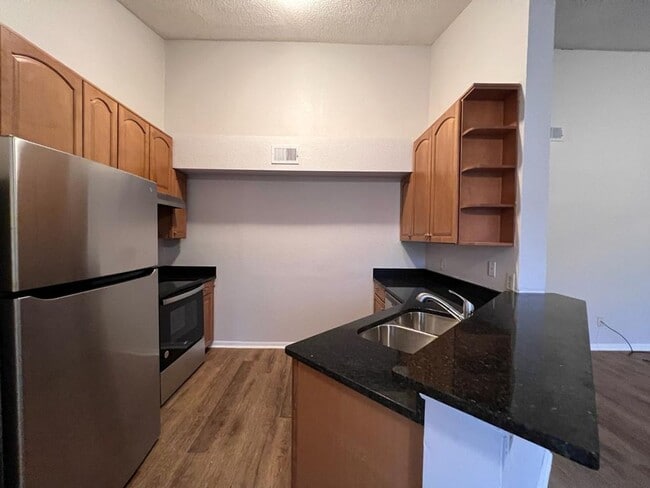 Building Photo - 4803 Normandy Pl