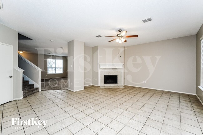 Building Photo - 7401 Snow Ridge Dr