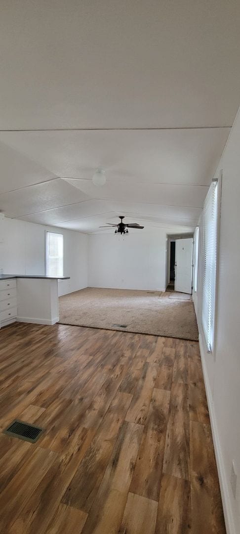 Building Photo - Ready to Move in