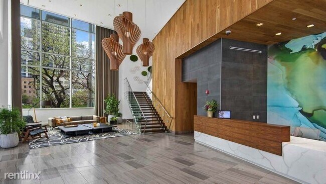 Foto del edificio - 1 br, 1 bath Condo - 306 South Halsted Str...