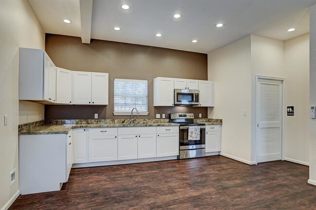 Foto del edificio - 870 Barrell Rd