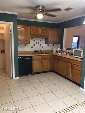 Building Photo - 2 br, 2 bath House - 26 Brewster Court