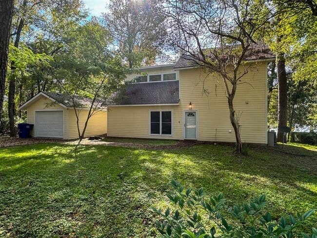 Building Photo - 149 W Dogwood Rd
