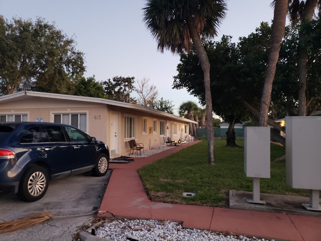 211 Pierce Ave, Cape Canaveral, FL 32920 Apartments in Cape Canaveral