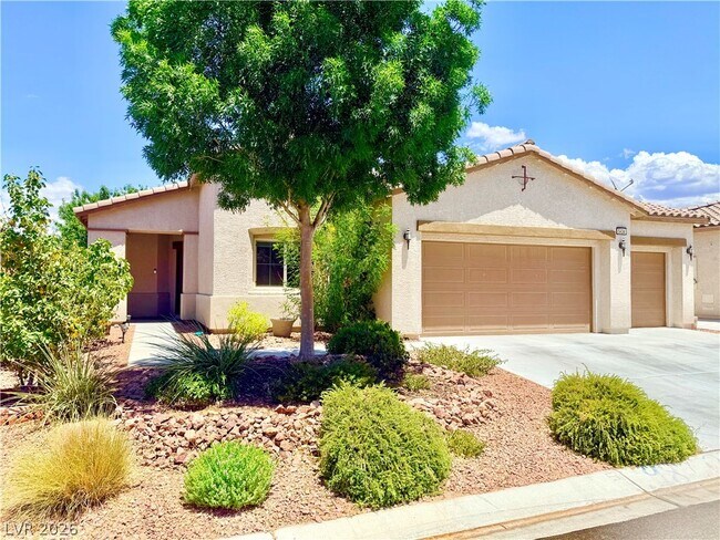 Building Photo - 5434 San Pietro Dr