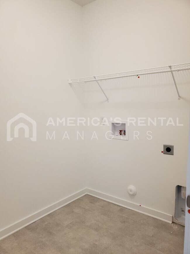Building Photo - Home for Rent in Clanton, AL! AVAILABLE NO...
