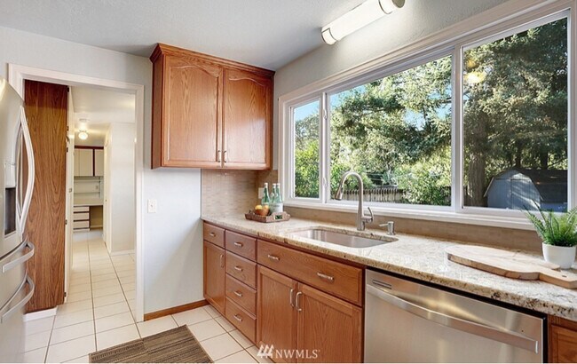 Foto del edificio - 5511 Fairlawn Drive SW