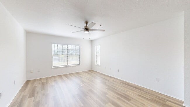 Interior Photo - MacAlpine Place