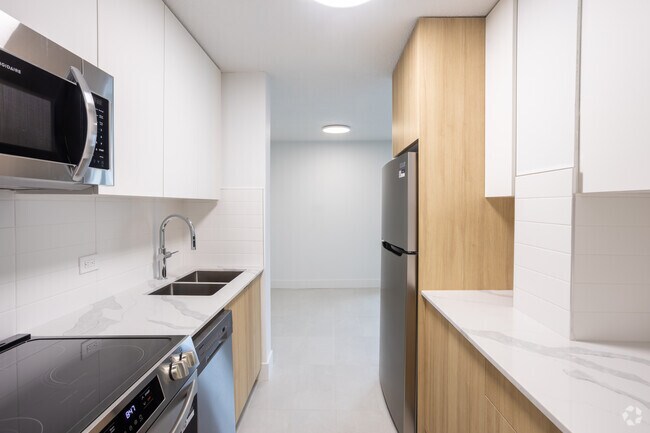 2 chambres, 1 salle de bain - 79 m² - Cuisine - Axis Tower