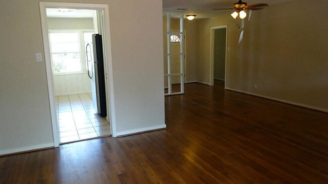 Building Photo - 4025 Woodcraft St
