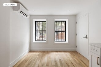 Building Photo - 384 Hancock St