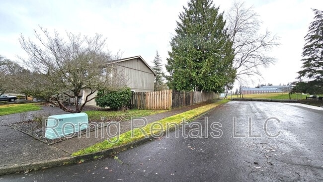 Photo - 3609 NE 160th St House