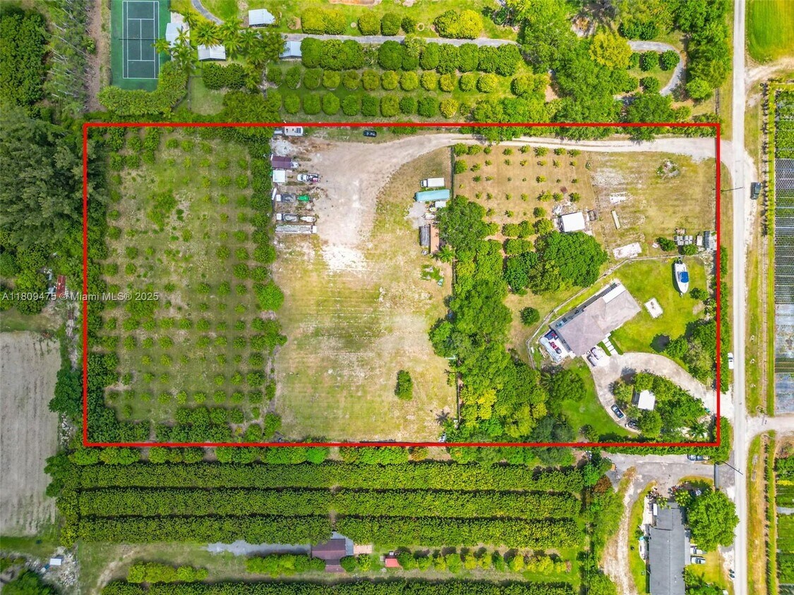 Foto principal - 19050 SW 144th Ave