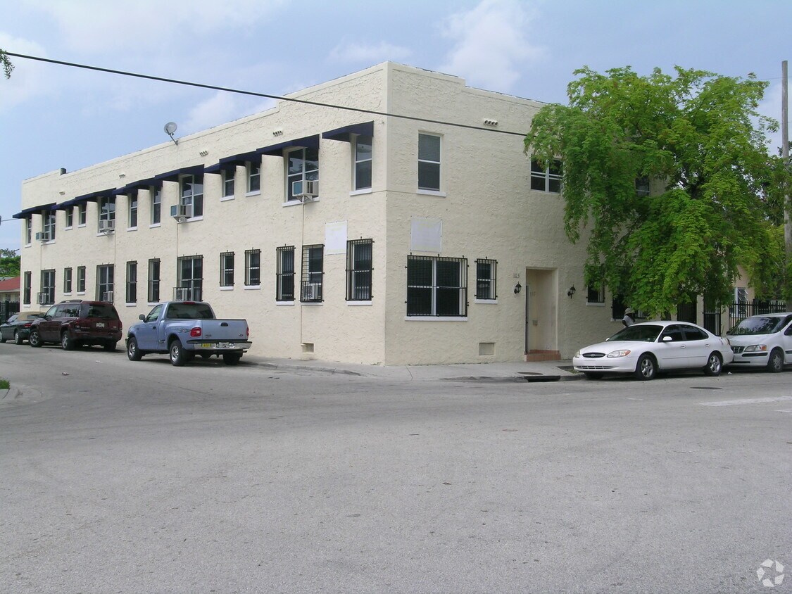Primary Photo - 103-105 NE 59th St