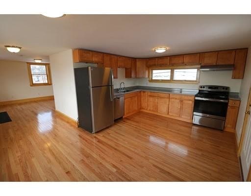 Building Photo - 16 Rocky Neck Ave