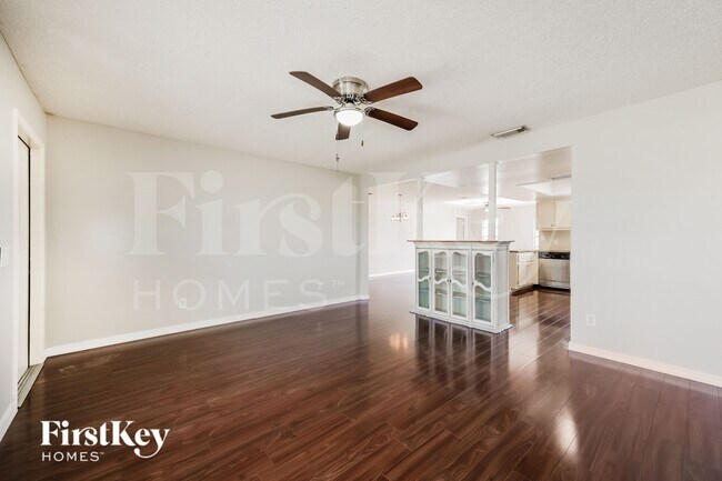 Foto del edificio - 2126 SE 5th Terrace