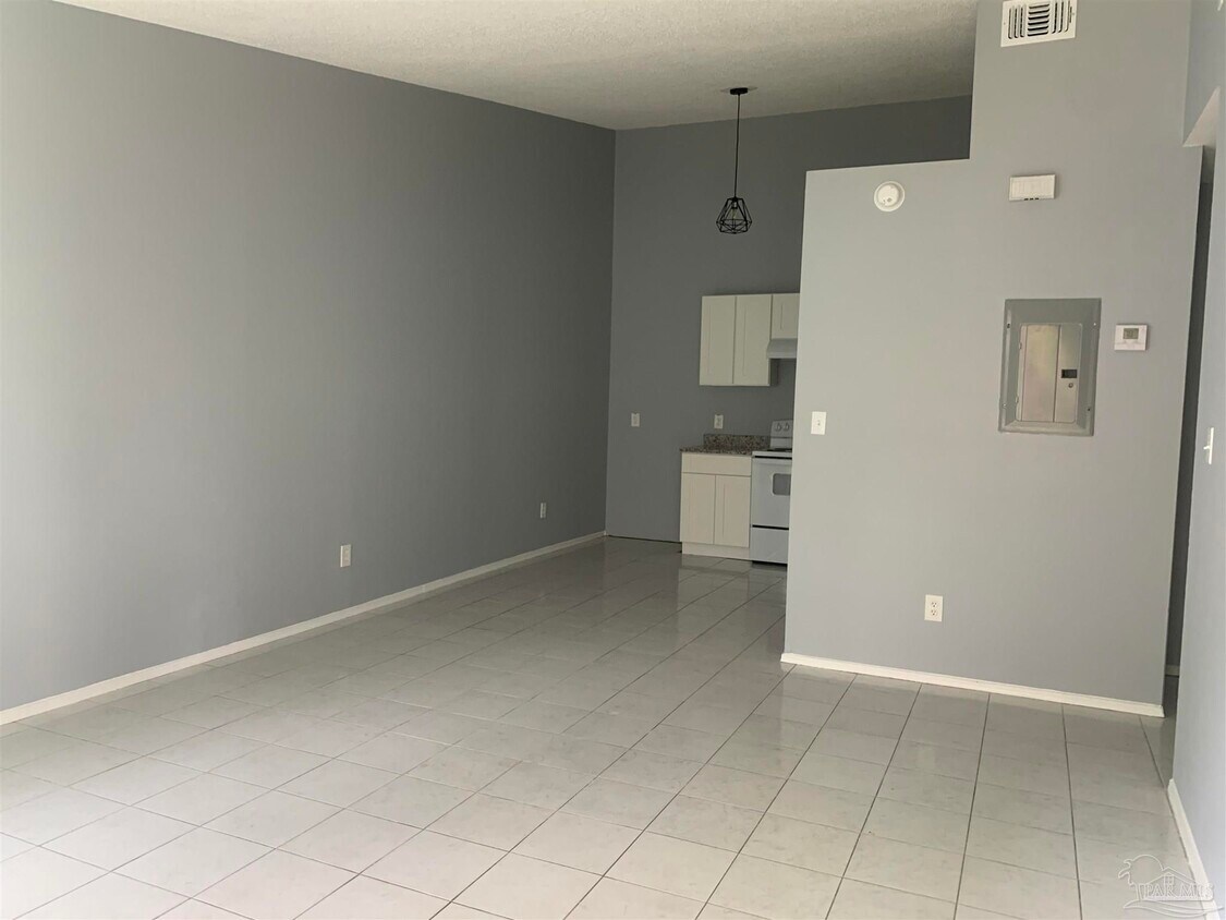 Foto principal - 6818 Tiki Ln