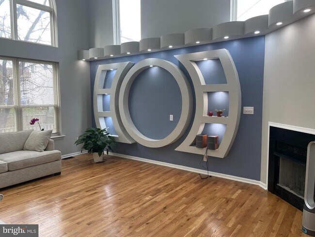 Foto del edificio - 80 Stoneham Dr