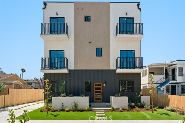 Foto principal - 2637 S Garth Ave