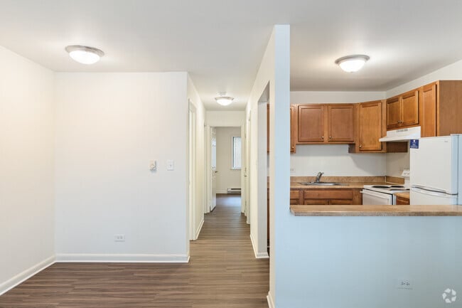 2 habitaciones, 1 baño - 747 pies cuadrados - Cocina, comedor - Lynnhaven Apartments