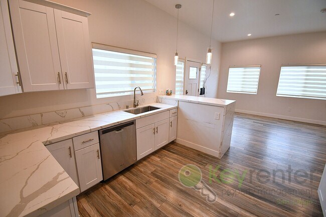 Foto del edificio - North Park|Easy Access to I-15, I-8 & Hwy 94| 10–15 Min Walk to Local Eateries & near top-rated M...