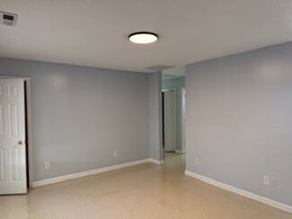 Building Photo - 245 Lakewood Dr