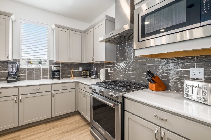 Foto principal - 5795 Champlain Dr