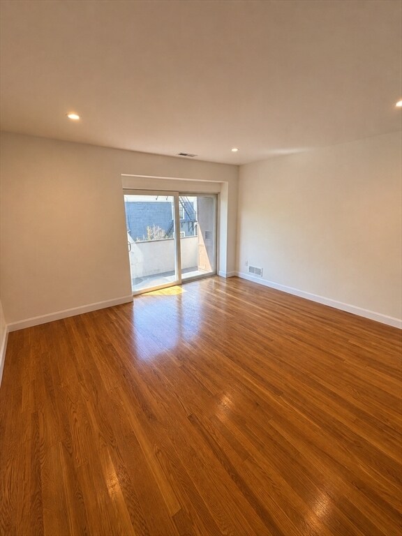 Building Photo - 20 Stearns Rd