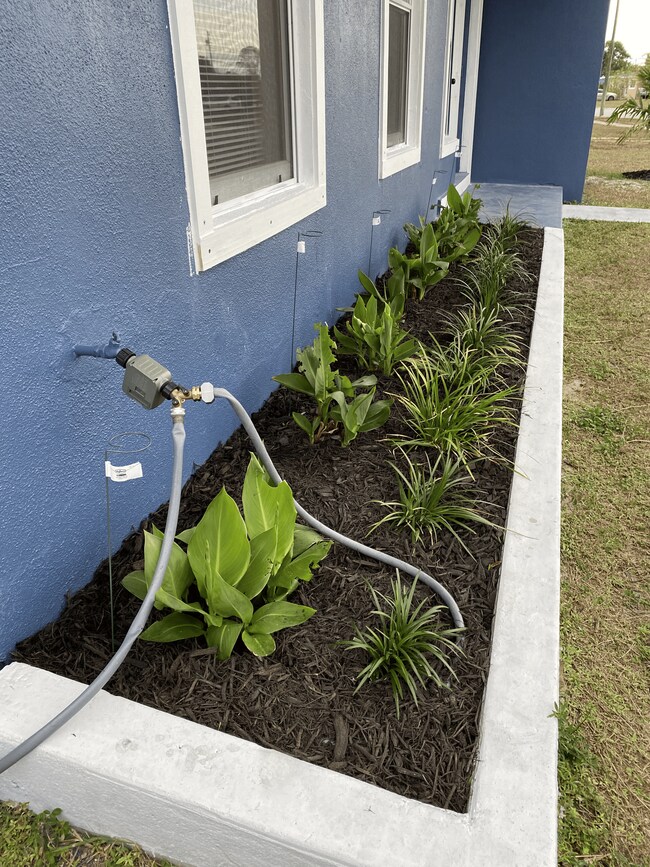 Building Photo - 2901 Garden Terrace NE