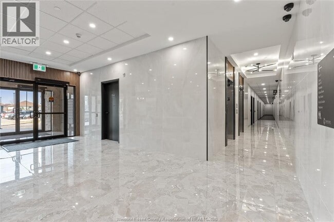 Building Photo - 4775 Walker Rd