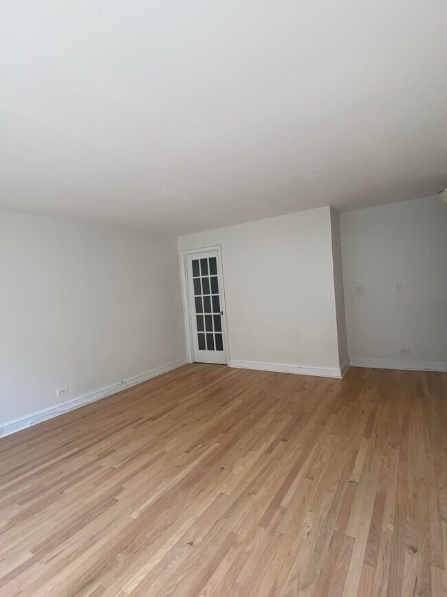 Foto del edificio - 6171 N Sheridan Rd