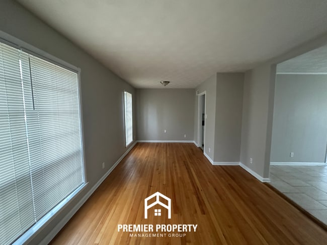 Photo - 3-Bedroom Single-Family Home for Rent in Bartlett, TN - Spacious Home Near Memphis