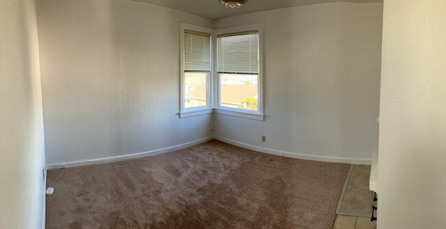 Living Room - 136 16th St