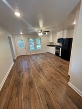 Building Photo - 604 S Montgomery St Building Photo - 604 S Montgomery St