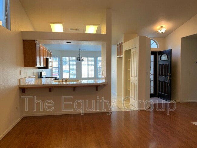 Foto del edificio - 1603 E Parkview Ave