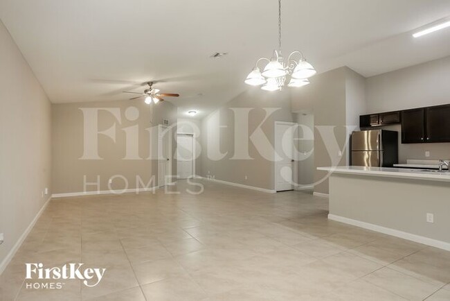 Foto del edificio - 2942 Sterling St