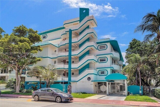 Foto del edificio - 9156 Collins Ave