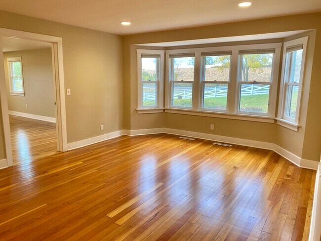 Living Room - 13812 Perkins Rd