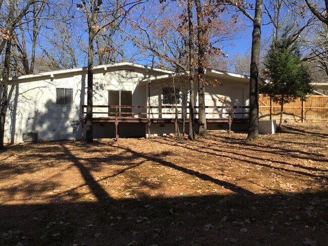 Building Photo - Pleasant Valley house for rent wlr