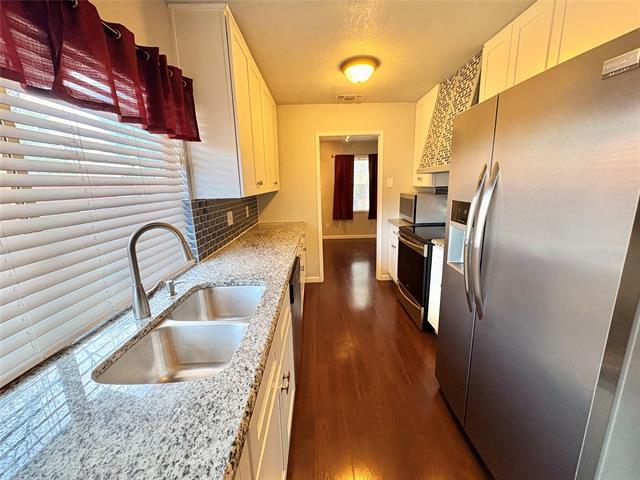 Foto del edificio - 937 Harvest Glen Dr