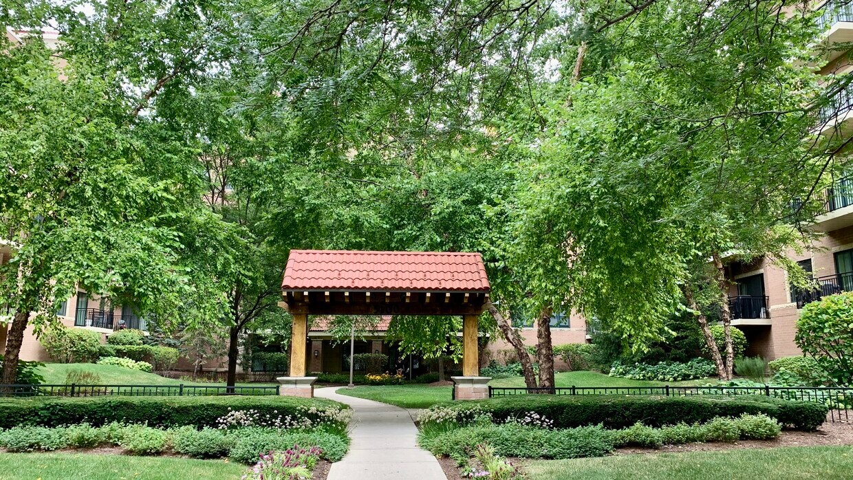 Foto principal - 5100 W 96th St