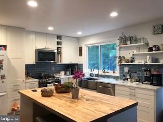 Building Photo - 125 Nautical Cove